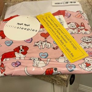 NIP Little sleepies Furever Valentine pajamas